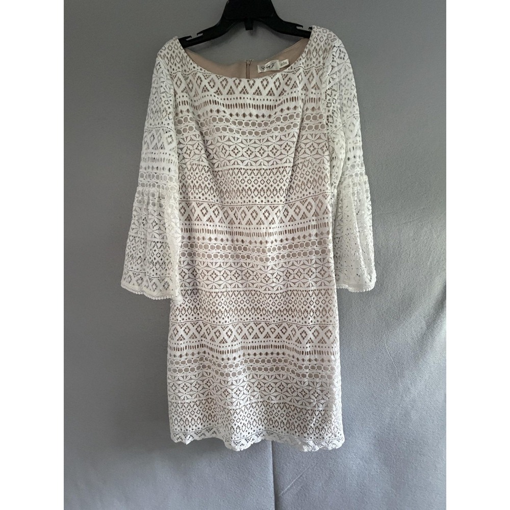 Eliza J Dress Womens 12 White Crochet Lace Bell Sleeve Sheath‎ Lined Knee Length